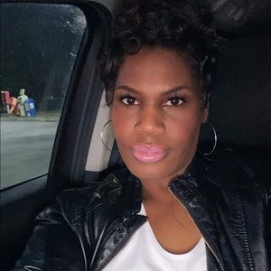 Meet your Posher, Keisha